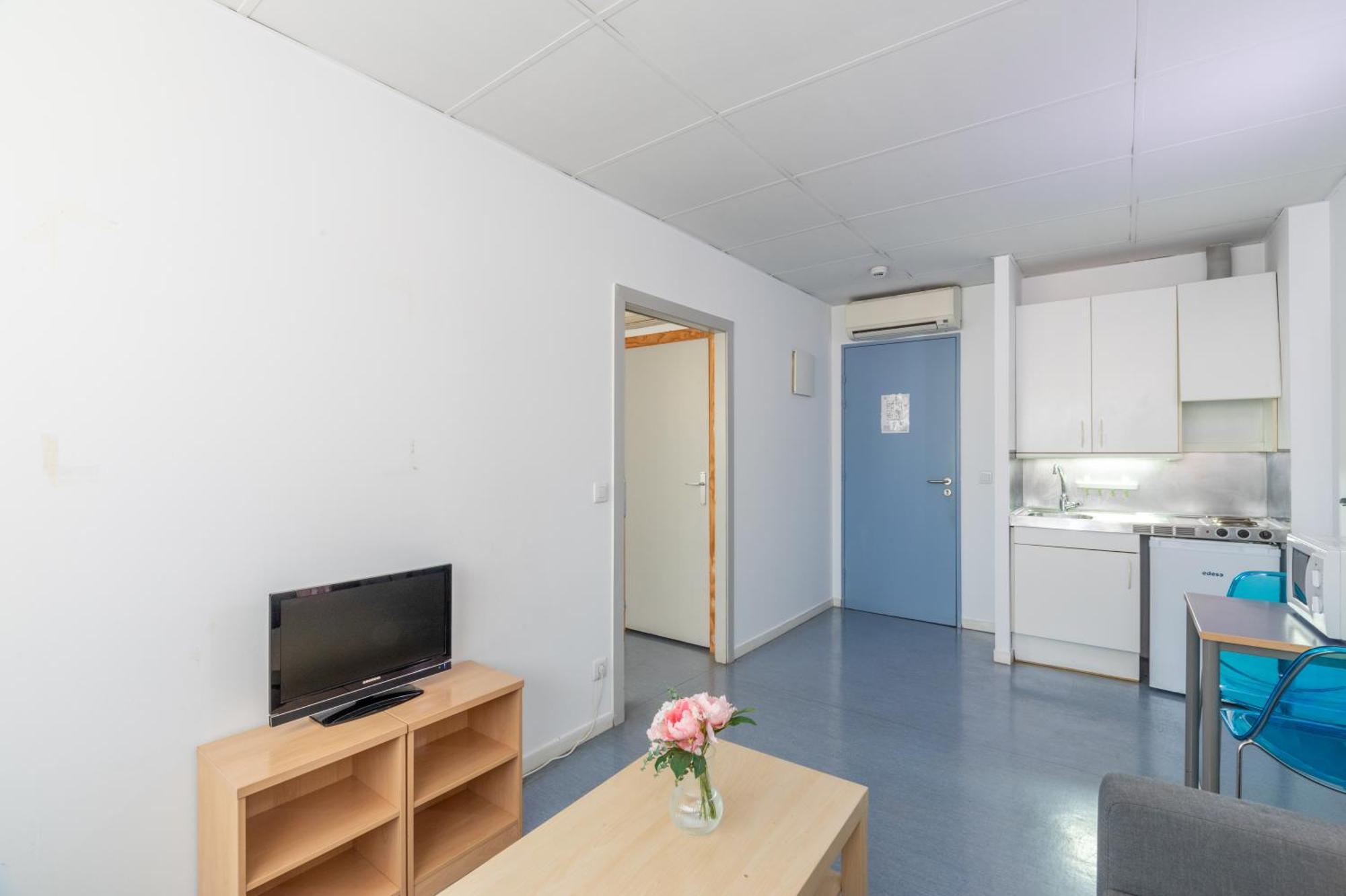 Apartment Residencia Universitaria Resa Lesseps Barcelona