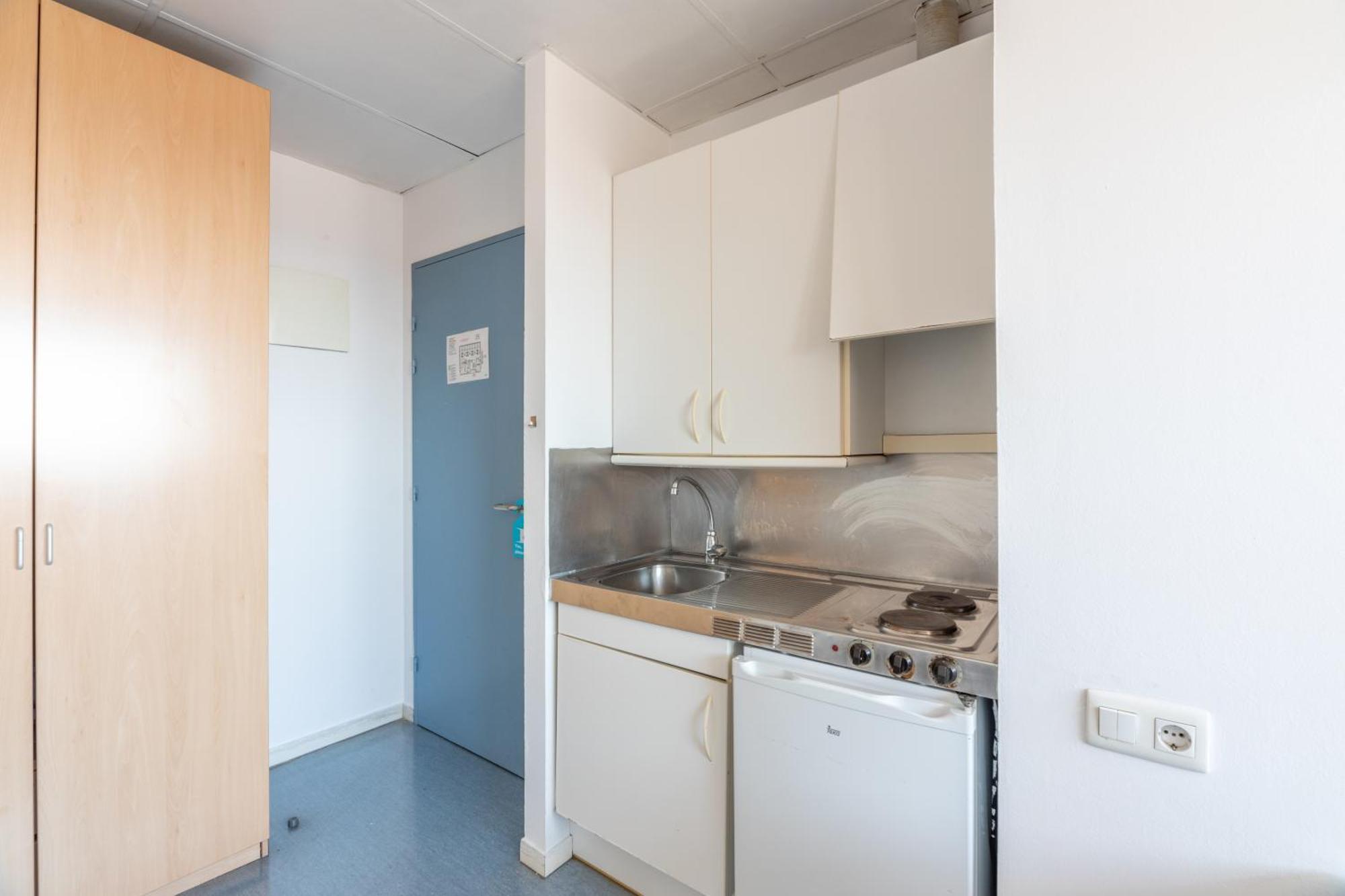 Residencia Universitaria Resa Lesseps Apartment *
